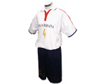 襟元と背中が印象的な赤白デザイン : フルオーダーユニフォームTYPE-B No.0563 デザイン例 / サッカーユニフォームショップV-ELEVEN