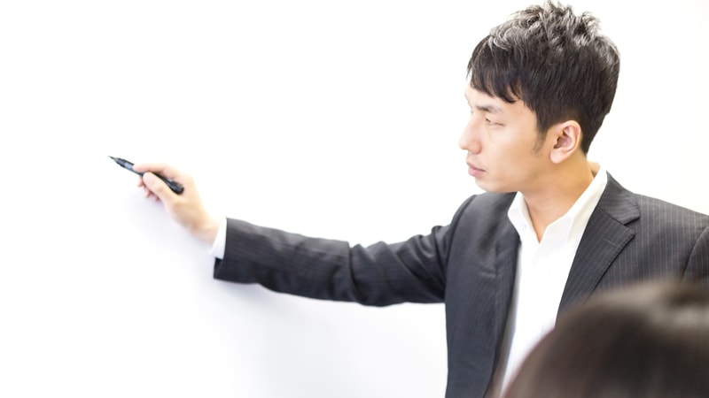 チーム共通の目標を立てるイメージ
